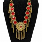 Colar Dourado Pedras Vermelhas